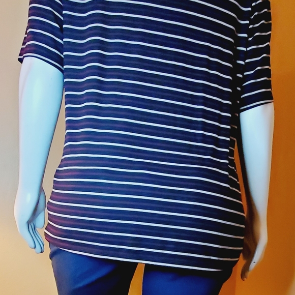 Lane Bryant Henley top - Picture 4 of 5